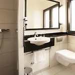 Townhouse Hotel