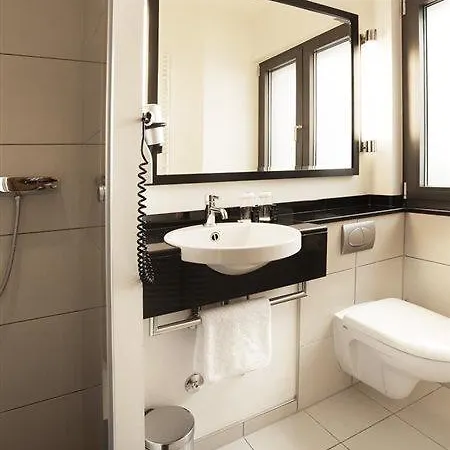 Townhouse Hotel