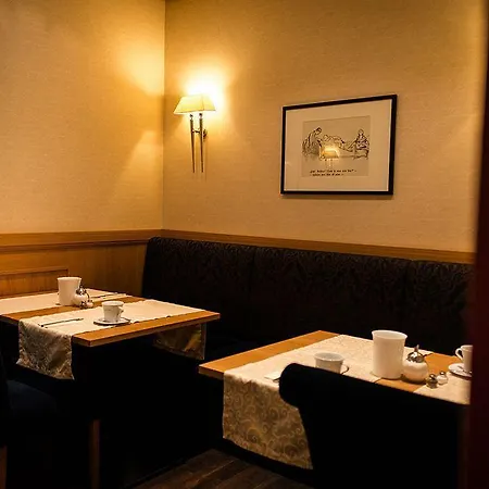 Townhouse 3*