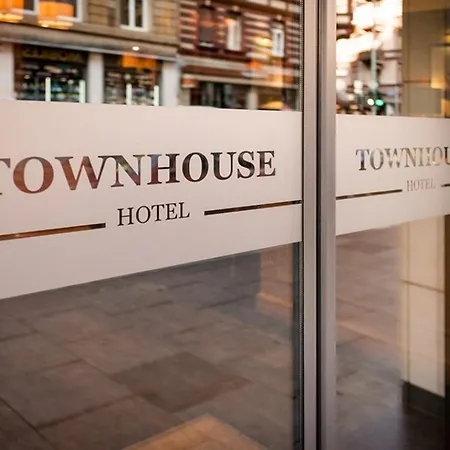 Townhouse 3*
