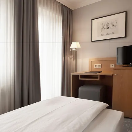 מלון Townhouse 3*